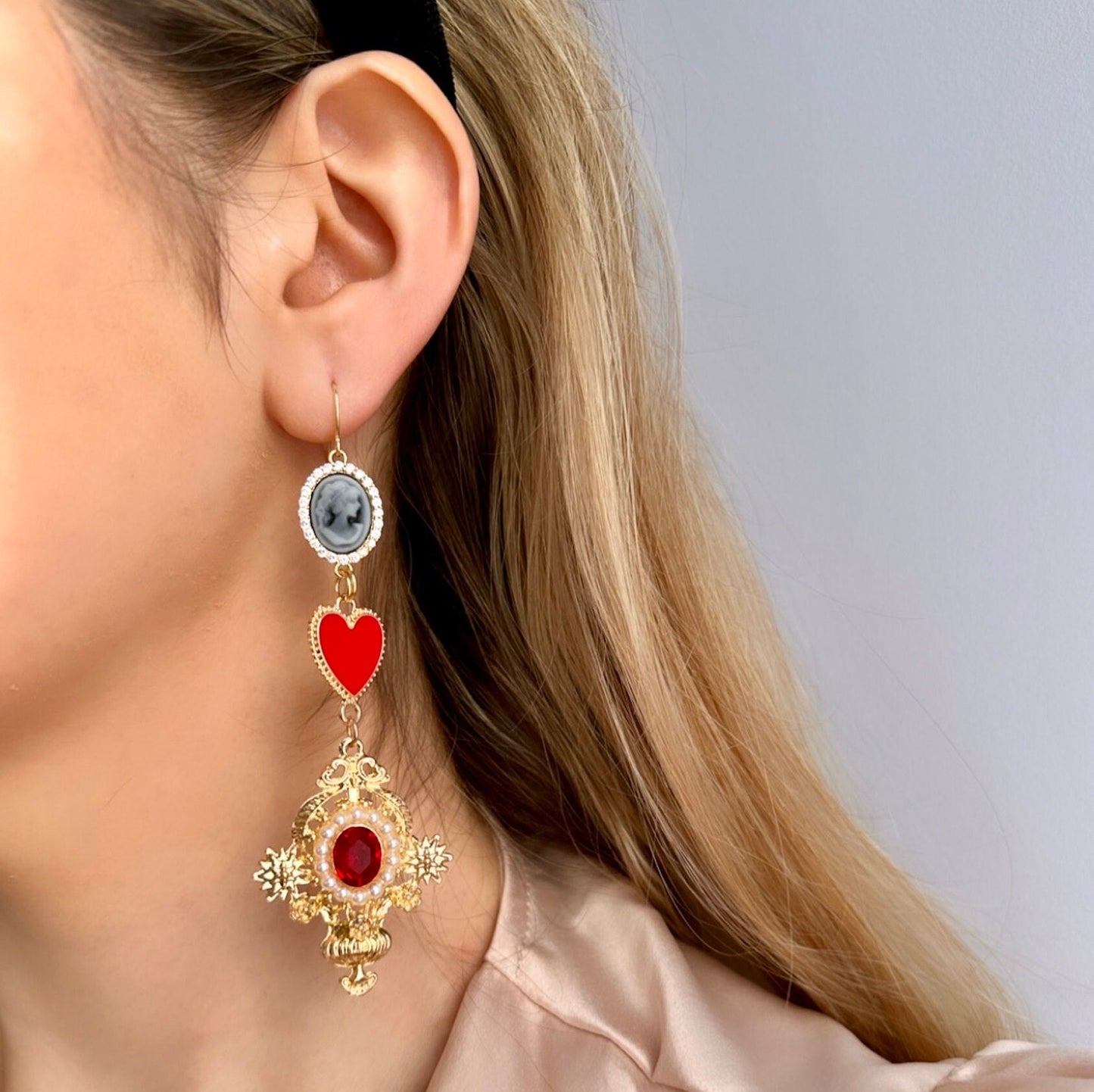 Valentine's Day Earrings, Queen of Hearts Earrings, Long Victorian Earrings, Heart Cameo Earrings, Statement Heart Earrings, Vday Gift