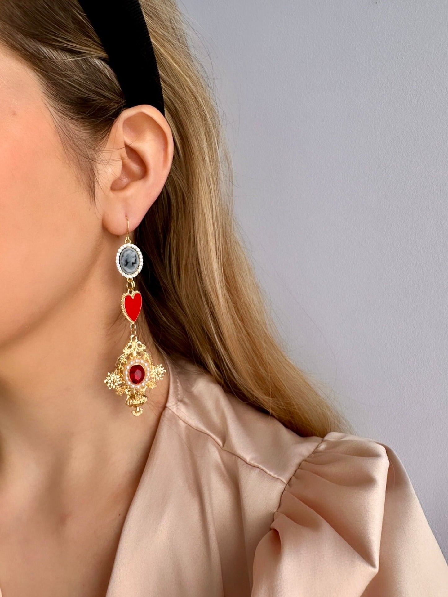 Valentine's Day Earrings, Queen of Hearts Earrings, Long Victorian Earrings, Heart Cameo Earrings, Statement Heart Earrings, Vday Gift
