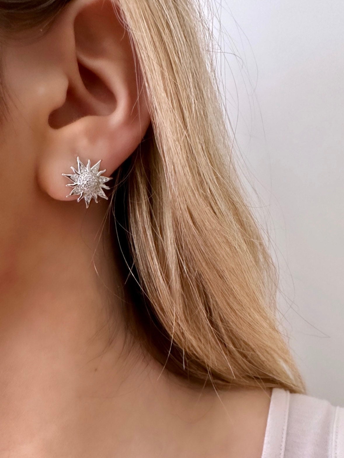 Gold Sun Earrings, Sun Stud Earrings, Tiny Sun Earrings, Sunburst Earrings, Sun Stud Silver, Sunburst Silver Earrings, Sunburst Studs