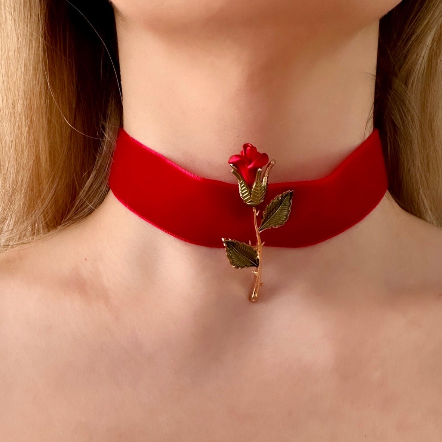 Red Rose Choker, Rose Choker Necklace, Red Velvet Choker, Velvet Ribbon Choker, Goth Rose Jewelry, Romantic Necklace, Red Flower Necklace