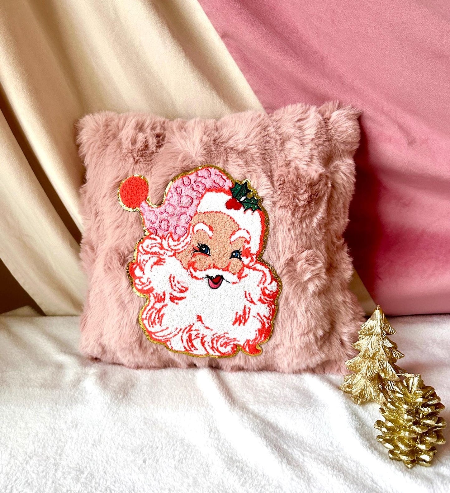 Retro Santa Pillow, Pink Santa Pillow, Faux Fur Christmas Pillow, Merry Pillow, Coquette Christmas Pillow, Pink Christmas Decor Home Decor
