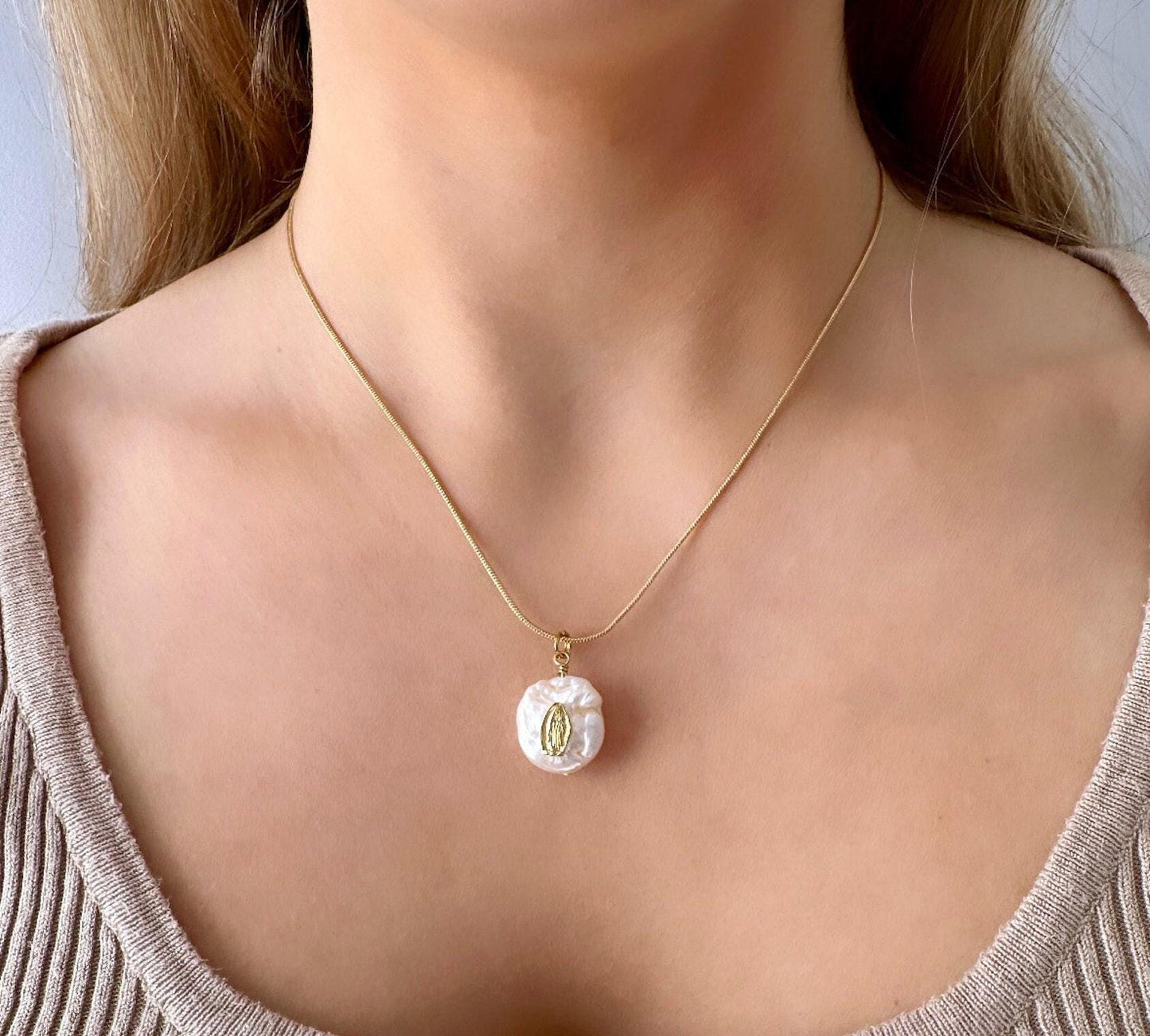 Virgin Mary Pendant, Pearl Religious Necklace, Pearl Mother's Day Necklace, Our Lady Of Guadalupe Pendant Necklace, Pearl Virgin Guadalupe
