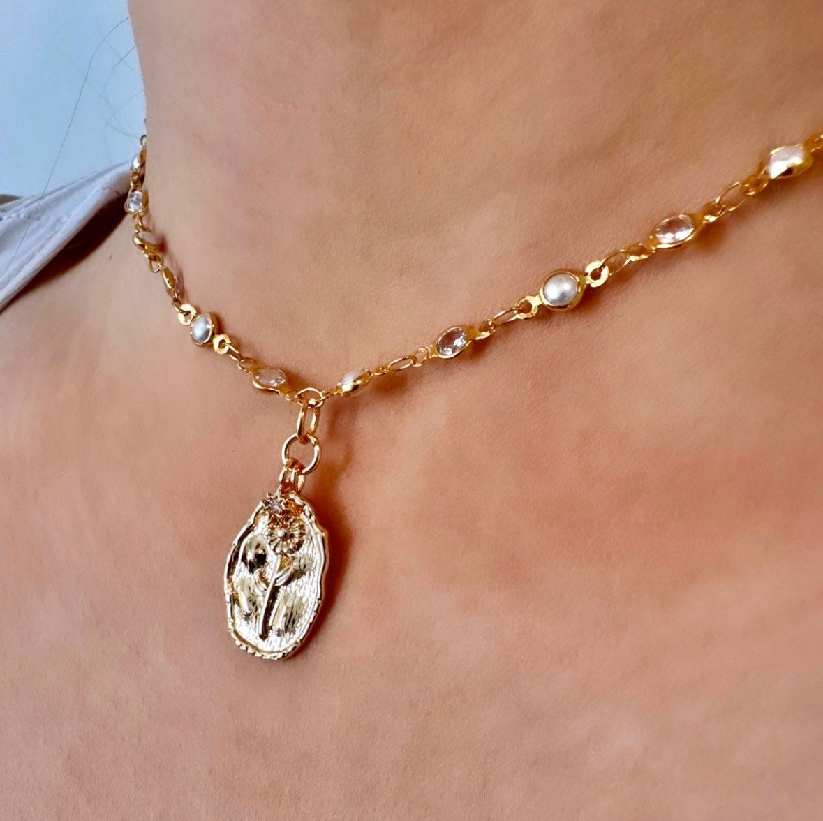Gold Birth Flower Necklace With Birthstone, Dainty Birth Flower Necklace, Layered Birth Stone Necklace, Birthday Necklace Women, Custom