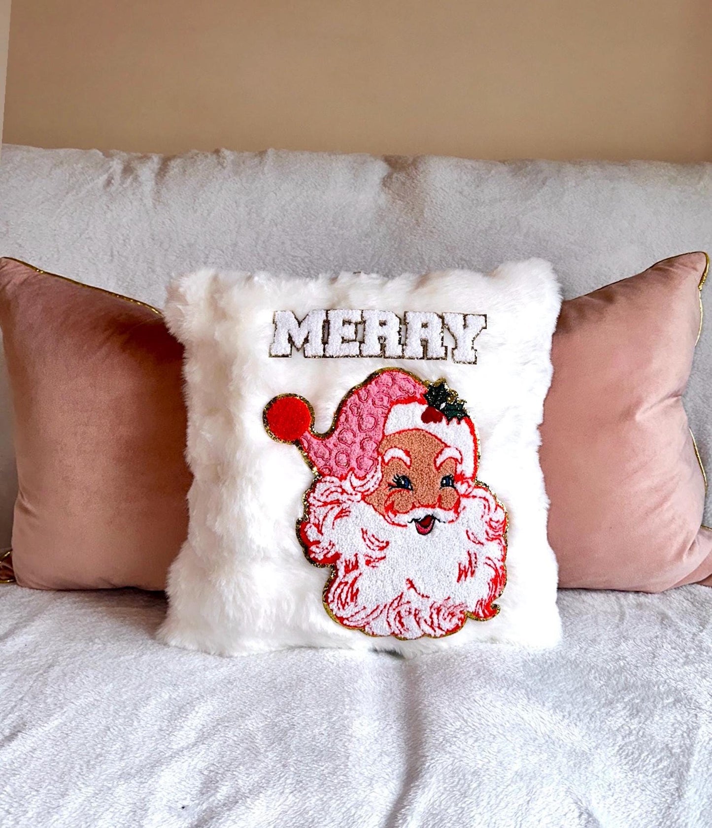 Retro Santa Pillow, White Christmas Pillows, Merry Pillow, White Fur Pillow, Christmas Cushions And Cover, Faux Fur Cushion, Christmas Decor
