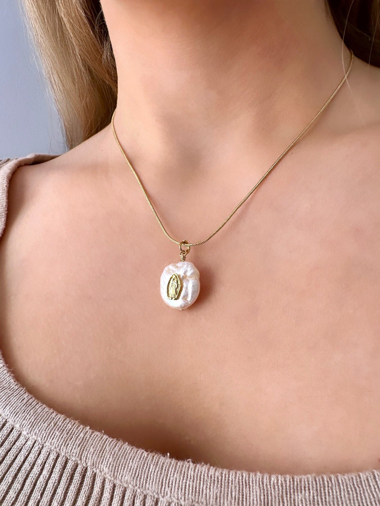 Virgin Mary Pendant, Pearl Religious Necklace, Pearl Mother's Day Necklace, Our Lady Of Guadalupe Pendant Necklace, Pearl Virgin Guadalupe