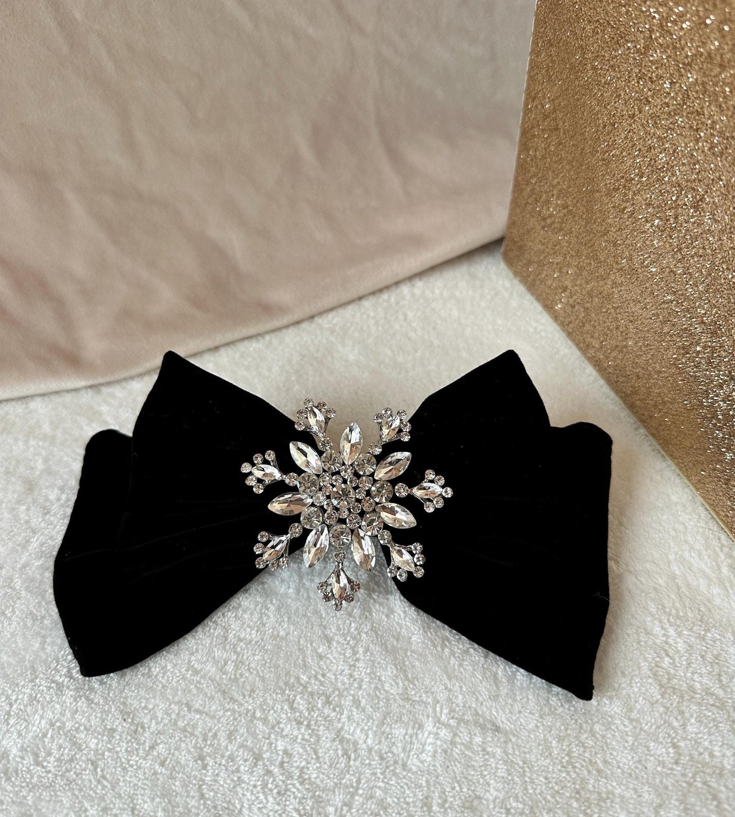 Christmas Hair Bow Clip, Snowflake Hair Bow, Black Velvet Hair Bow Clip, Festive Hair Bow, Snowflake Hair Clips, Rhinestone Hair Bow