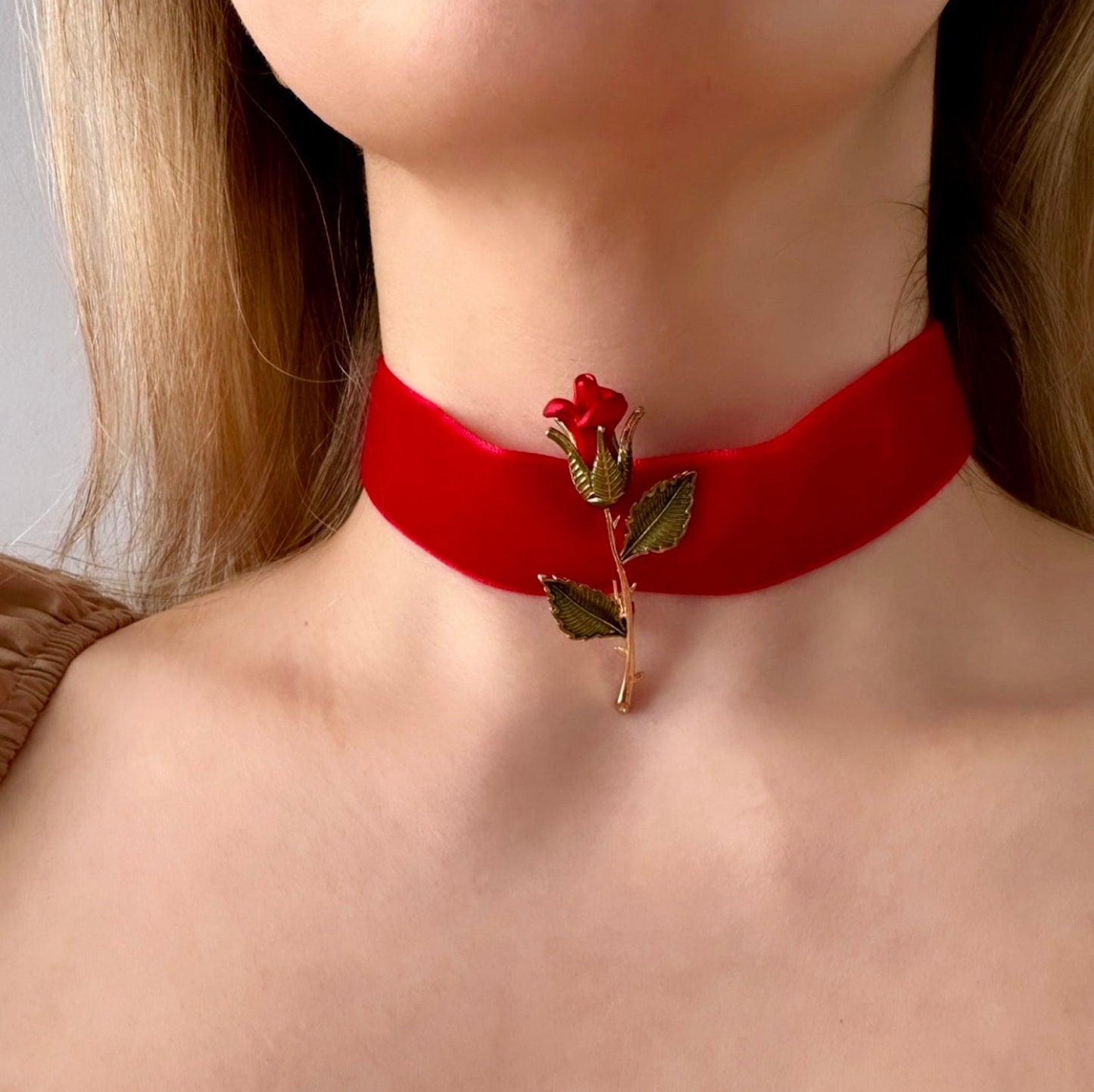 Red Rose Choker, Rose Choker Necklace, Red Velvet Choker, Velvet Ribbon Choker, Goth Rose Jewelry, Romantic Necklace, Red Flower Necklace