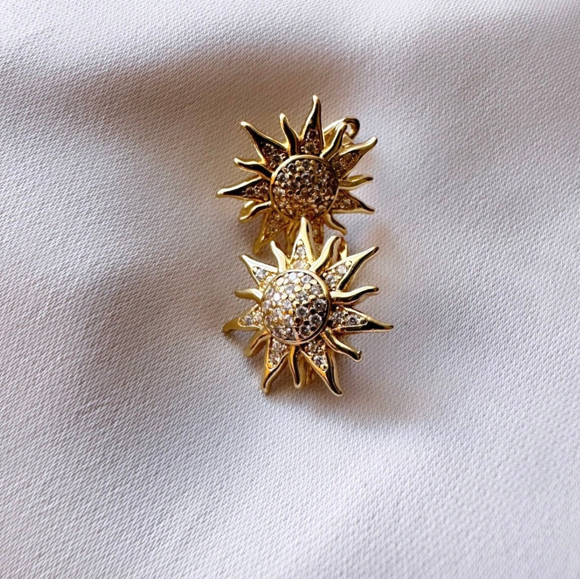 Gold Sun Earrings, Sun Stud Earrings, Tiny Sun Earrings, Sunburst Earrings, Sun Stud Silver, Sunburst Silver Earrings, Sunburst Studs