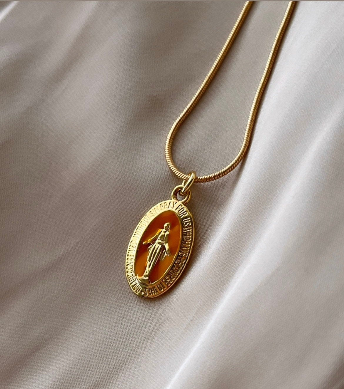 Catholic Necklace, Virgin Mary Necklace Gold, Miraculous Medal Necklace, Saint Pendant Gold, 18K Gold Filled Necklace, Protection Necklace
