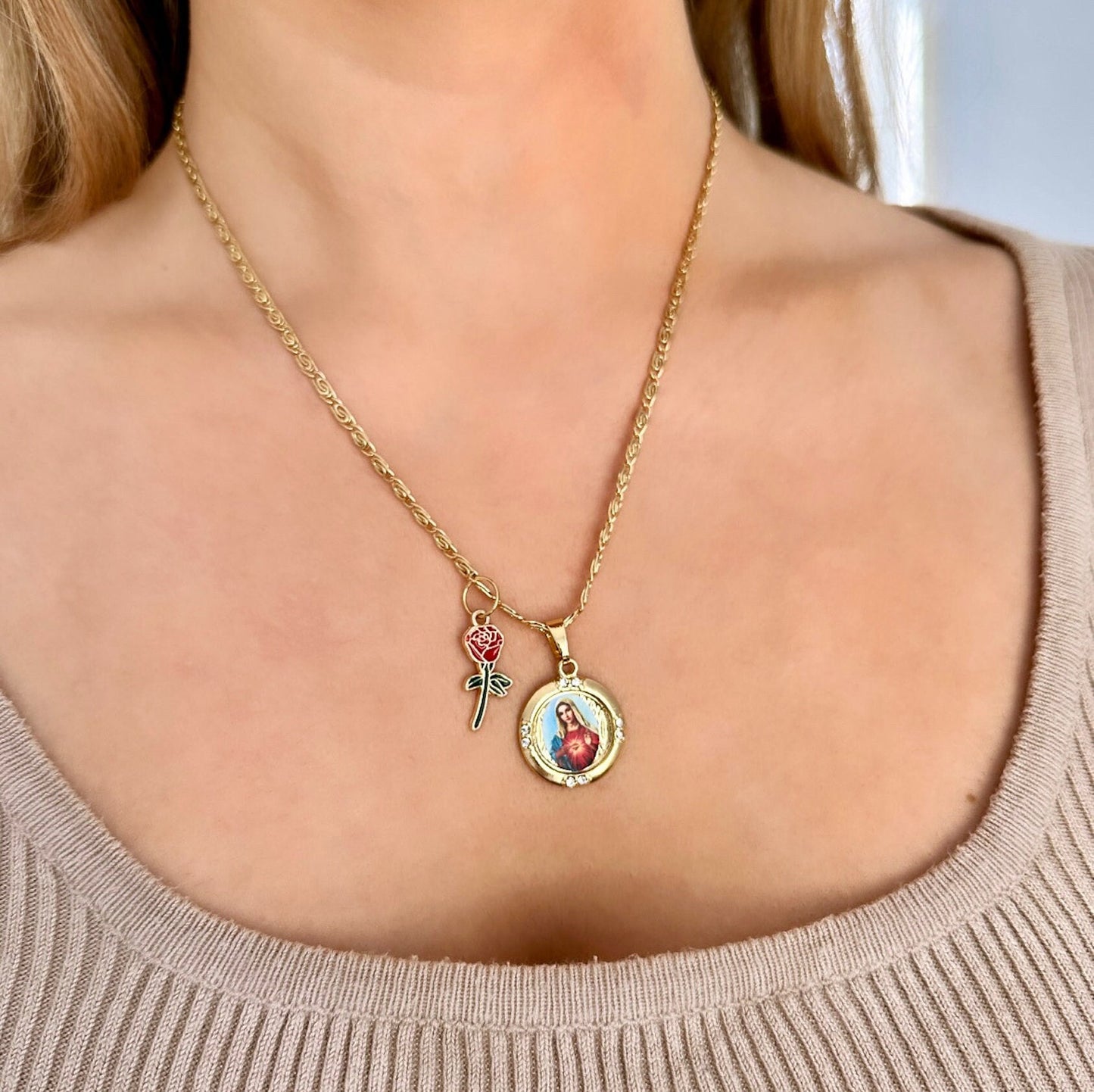 Virgin Mary Rose Gold Necklace, Virgin Mary Pendant Gold, Virgin Mary Medallion, Virgin Mary Portrait, Religious Mother's Day Gift