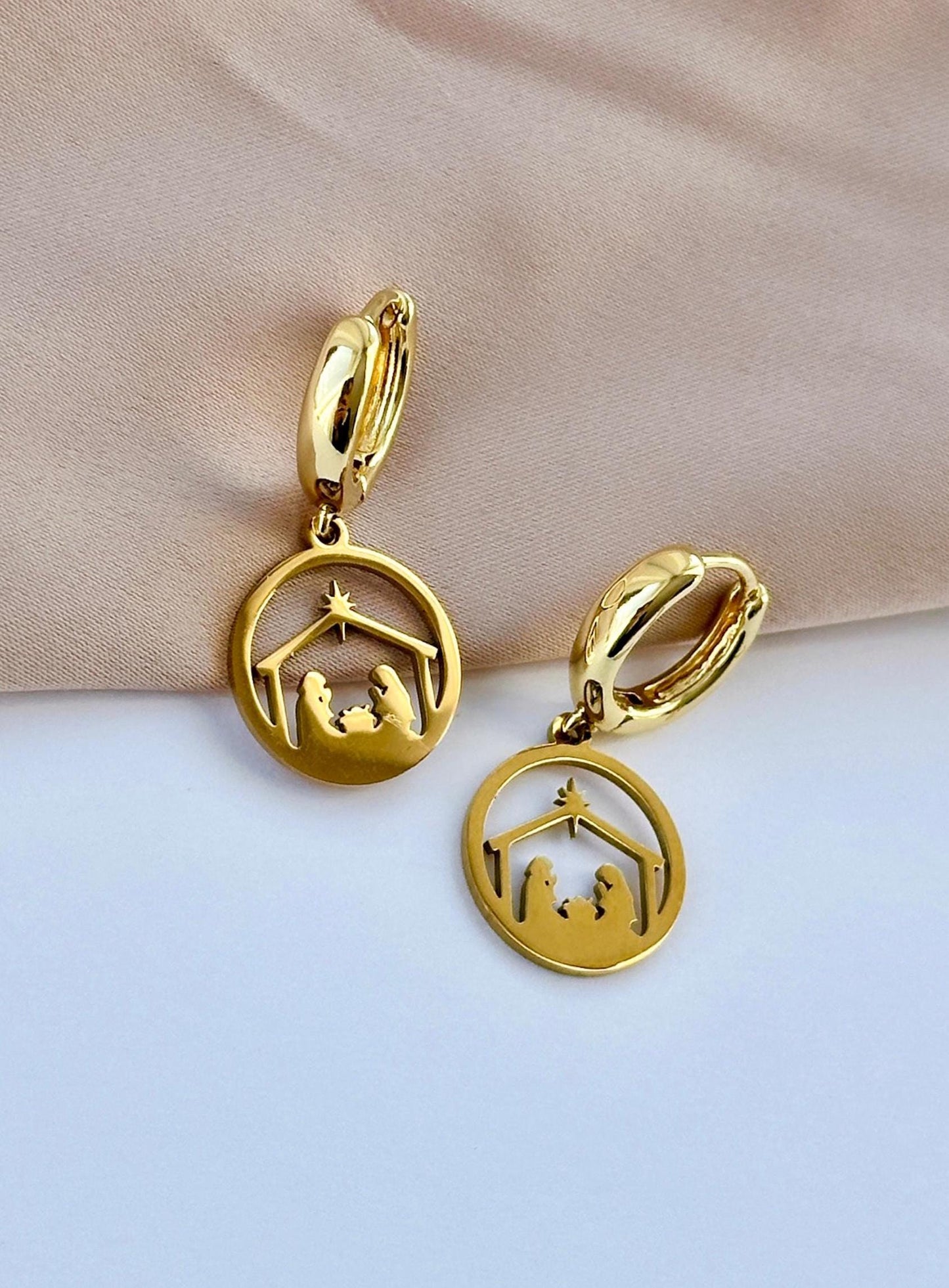 Nativity Earrings, Religious Christmas Earrings, Christmas Hoop Earrings, Nativity Scene Earring, Gold Christmas Earrings, Christmas Hoops