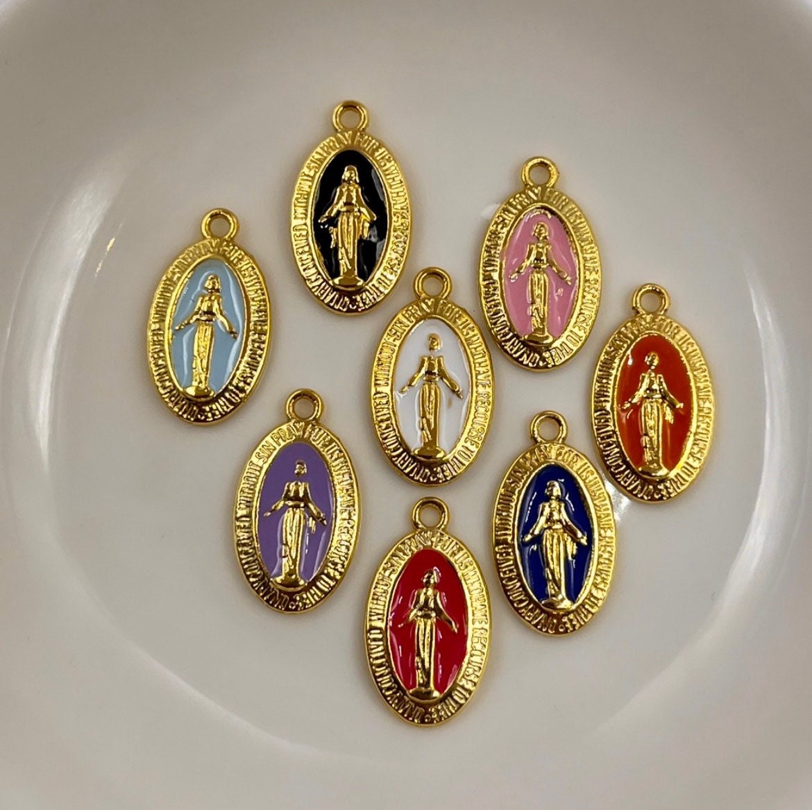 Catholic Necklace, Virgin Mary Necklace Gold, Miraculous Medal Necklace, Saint Pendant Gold, 18K Gold Filled Necklace, Protection Necklace