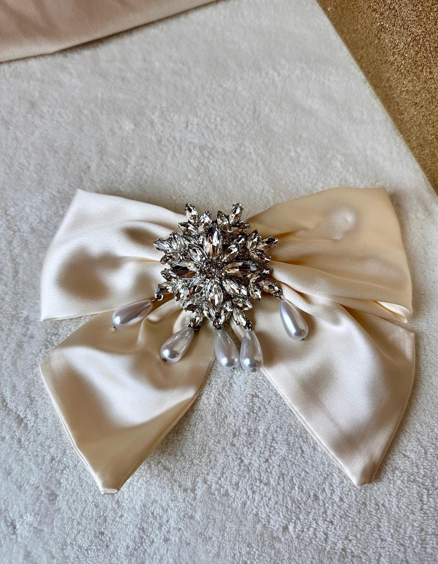 Christmas Hair Bow Clip, Snowflake Hair Bow, Black Christmas Bow, Black Satin Hair Bow, Festive Hair Bow, Snowflake Hair Clips