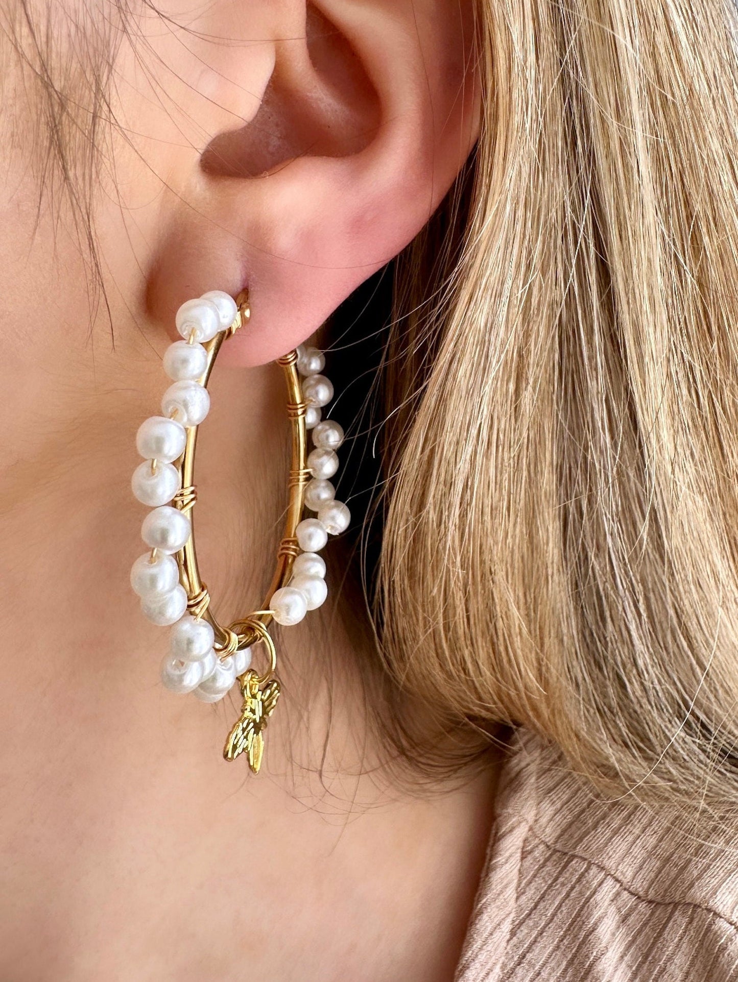 Gold Bee Earrings, Bee Hoop Earrings, Pearl Hoop Earrings Gold, Wire Wrapped Hoop Earrings, Pearl Beaded Earrings, Large Hoop Earrings Gold