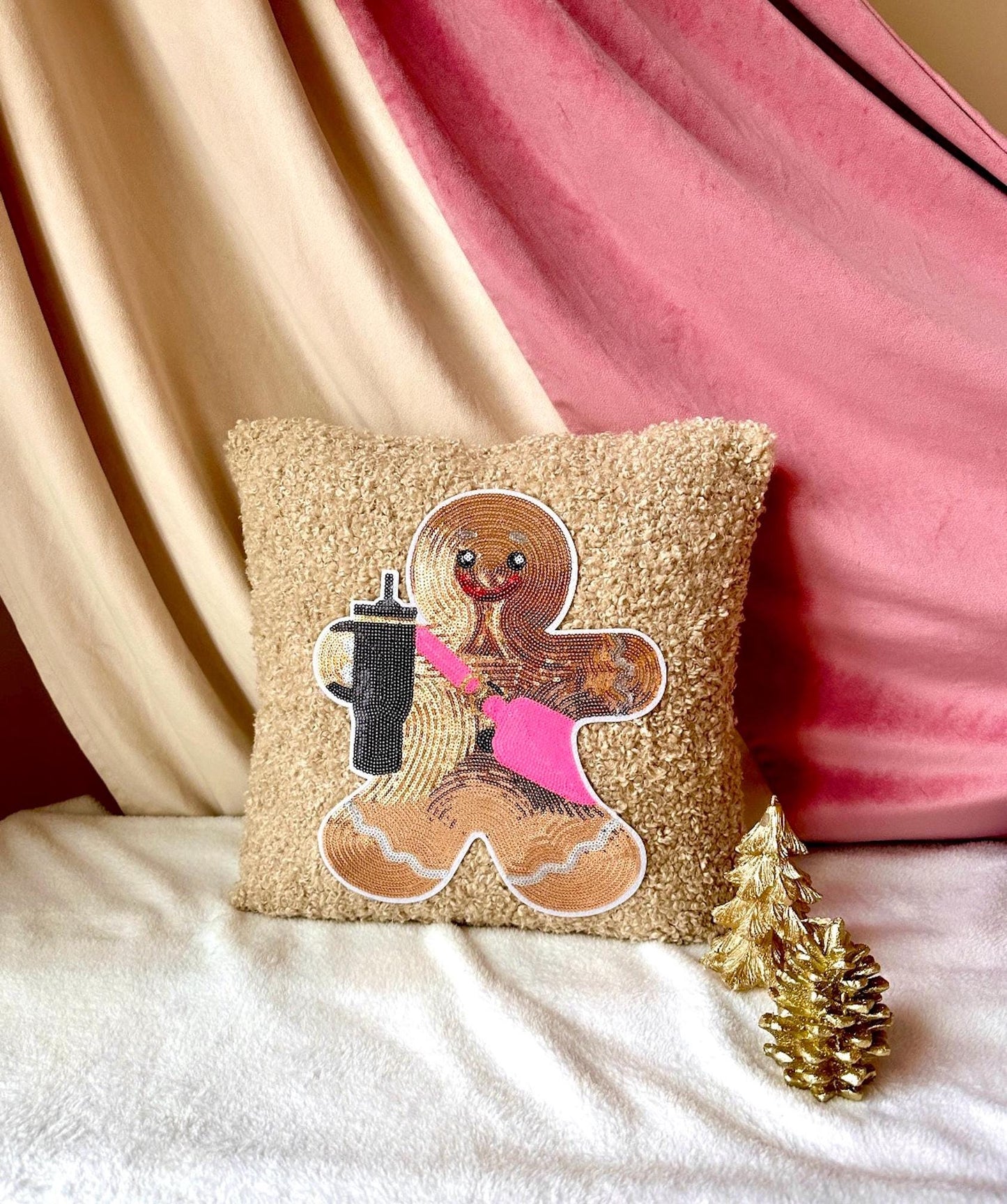 Gingerbread Man Pillow, Boucle Christmas Pillow, Gingerbread Man Christmas Decoration, Sequin Christmas Pillow, Chenille Christmas Pillow
