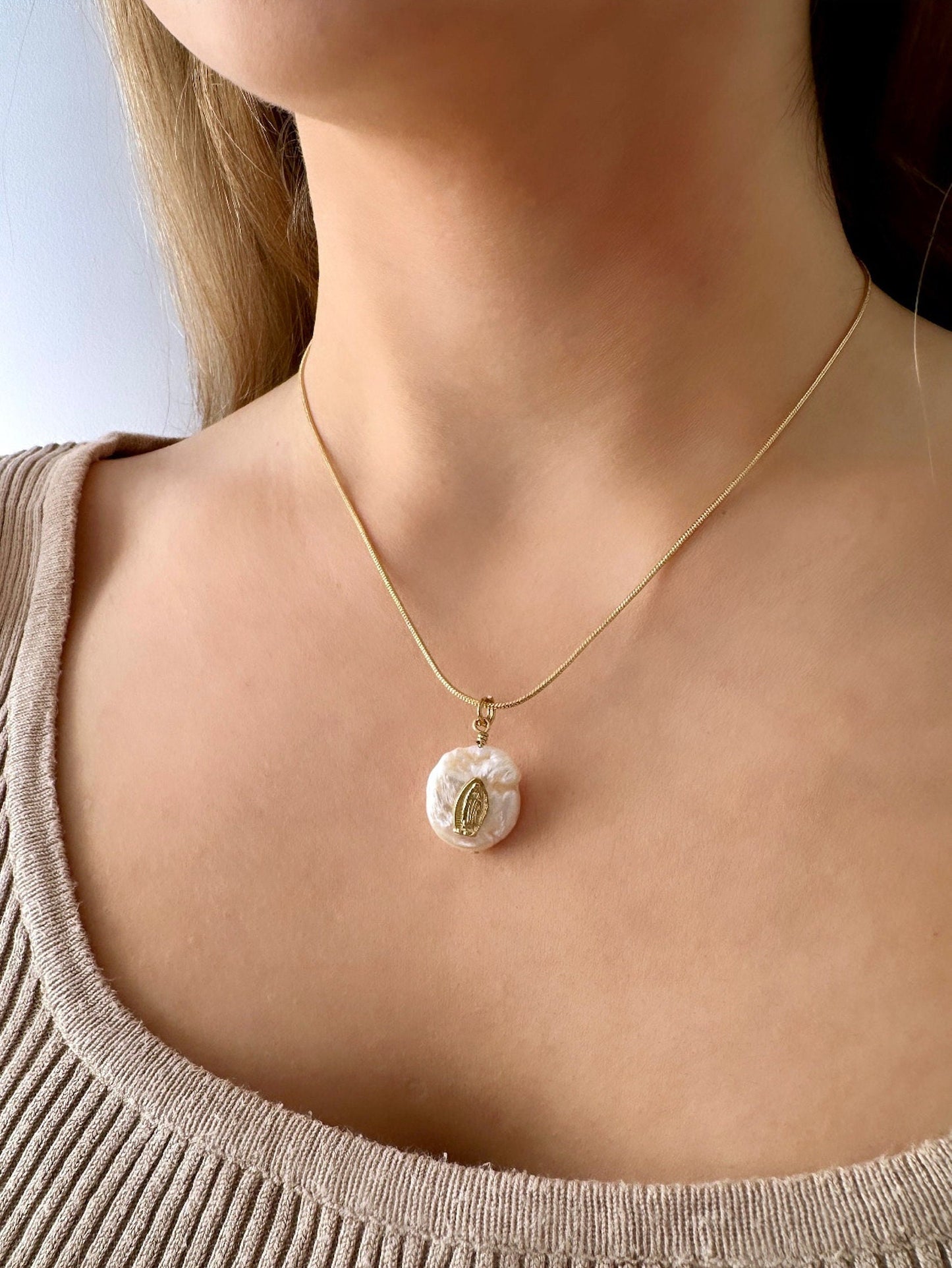 Virgin Mary Pendant, Pearl Religious Necklace, Pearl Mother's Day Necklace, Our Lady Of Guadalupe Pendant Necklace, Pearl Virgin Guadalupe