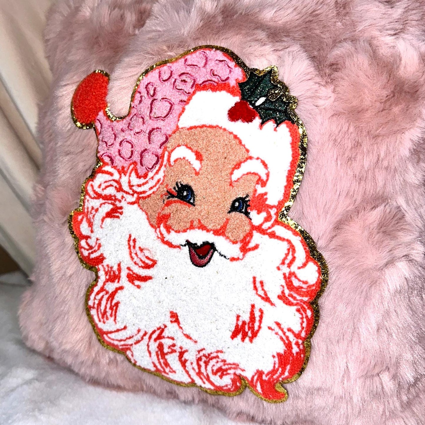 Retro Santa Pillow, Pink Santa Pillow, Faux Fur Christmas Pillow, Merry Pillow, Coquette Christmas Pillow, Pink Christmas Decor Home Decor
