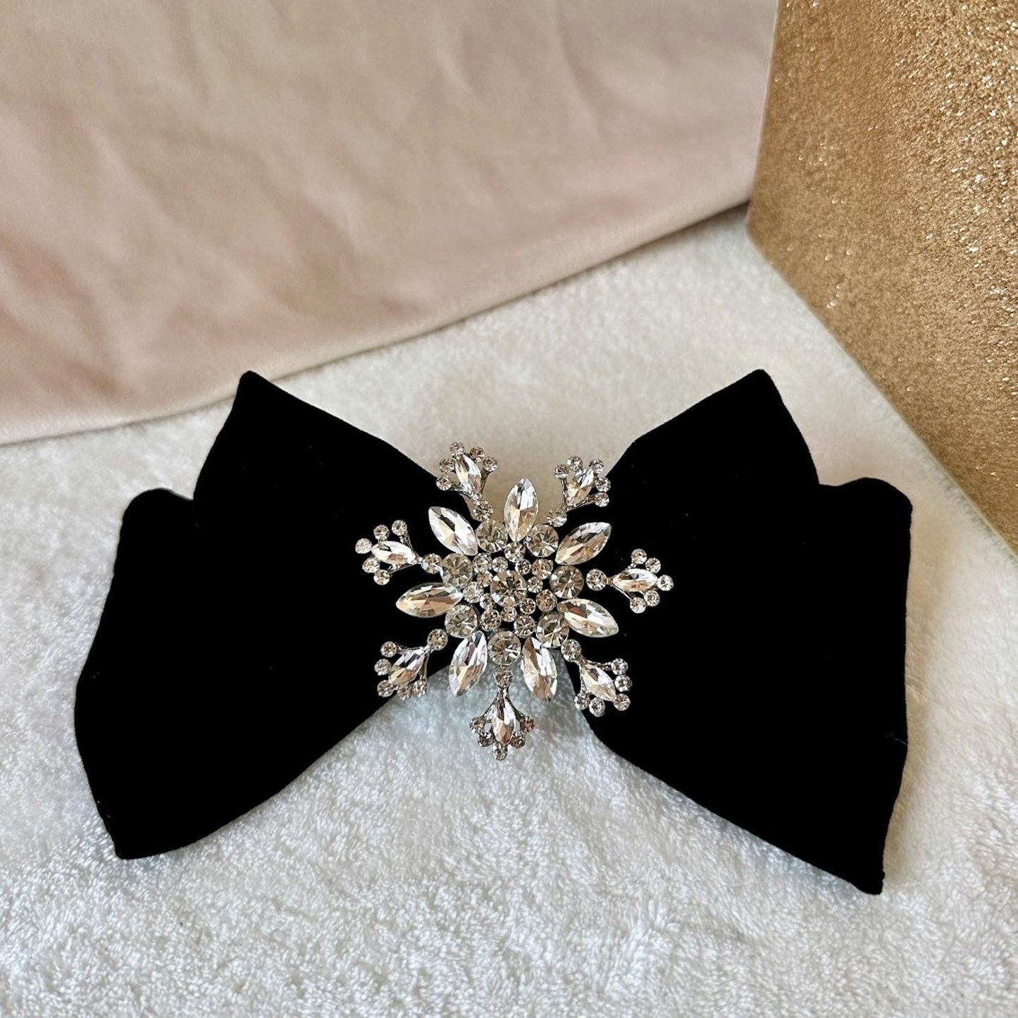 Christmas Hair Bow Clip, Snowflake Hair Bow, Black Velvet Hair Bow Clip, Festive Hair Bow, Snowflake Hair Clips, Rhinestone Hair Bow
