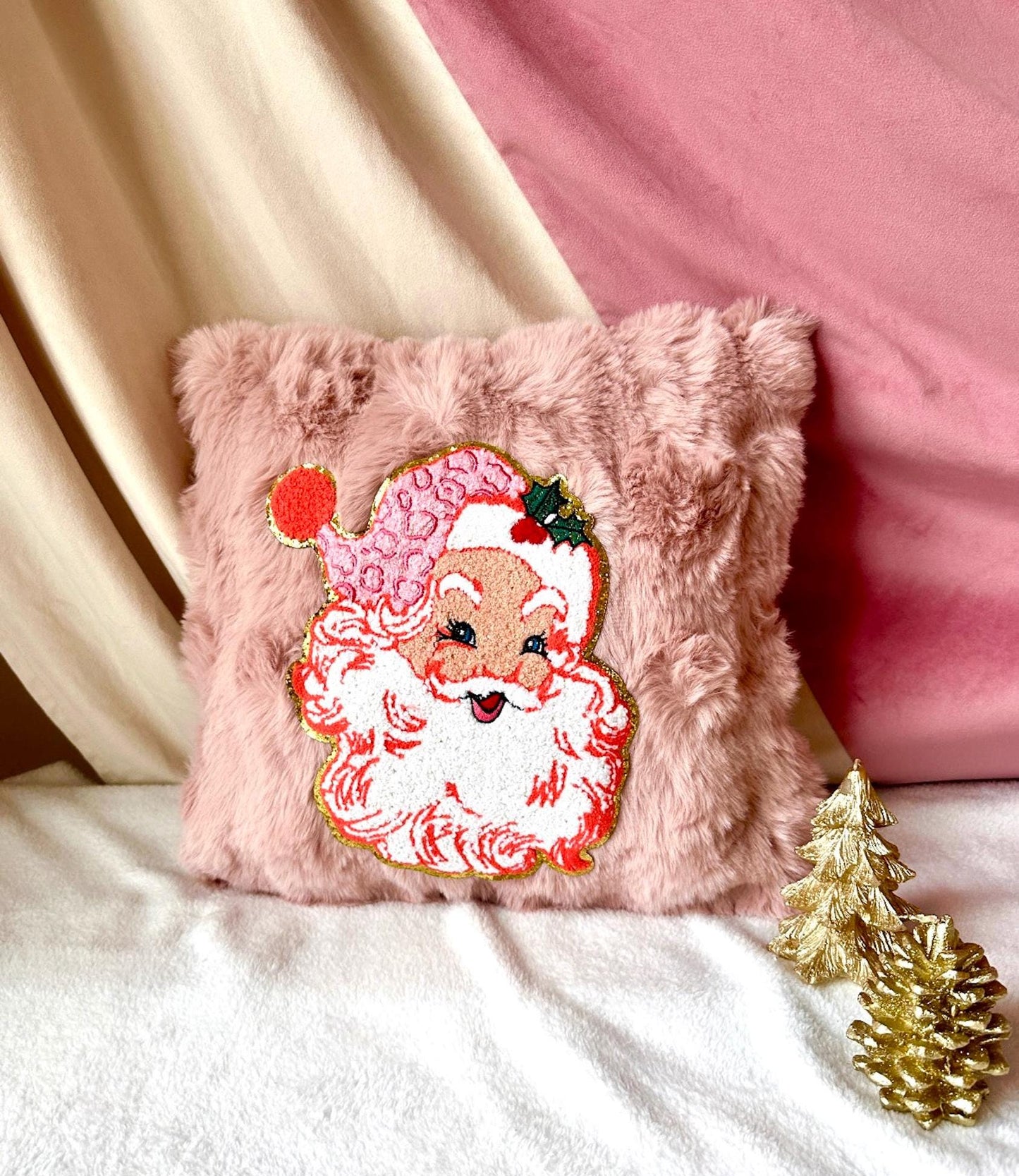 Retro Santa Pillow, Pink Santa Pillow, Coquette Christmas Pillow, Pink Christmas Pillow, Faux Fur Christmas Pillow, Pink Decor Pillows