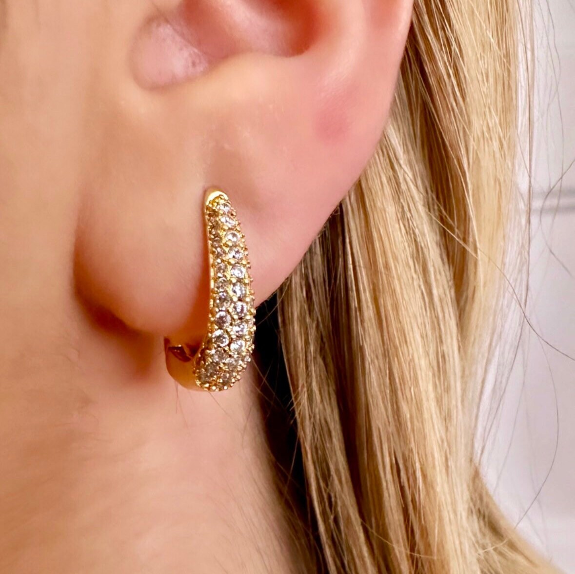 Gold Moon Hoop Earrings, Celestial Earrings, Crescent Moon Hoop Earrings, Hoop Earrings Set, Moon Face Earrings, Half Moon Earrings