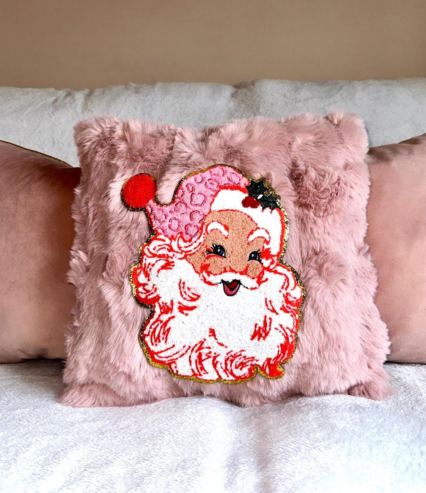 Retro Santa Pillow, Pink Santa Pillow, Coquette Christmas Pillow, Pink Christmas Pillow, Faux Fur Christmas Pillow, Pink Decor Pillows