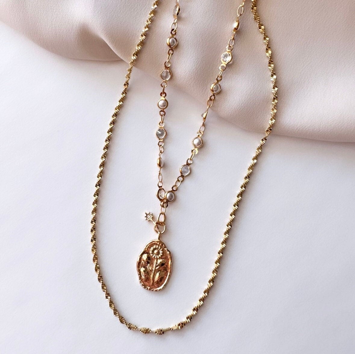 Gold Birth Flower Necklace With Birthstone, Dainty Birth Flower Necklace, Layered Birth Stone Necklace, Birthday Necklace Women, Custom