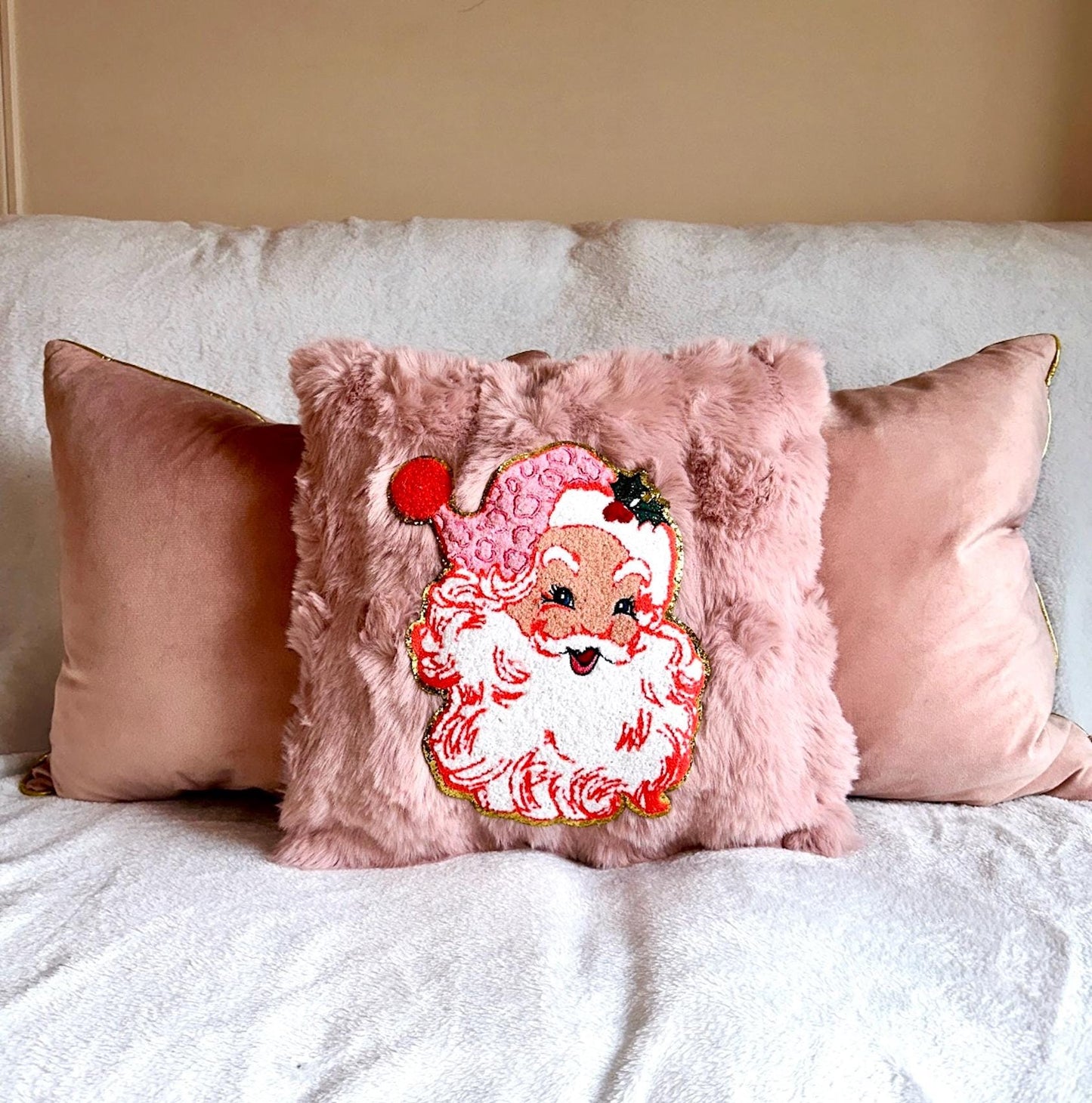 Retro Santa Pillow, Pink Santa Pillow, Coquette Christmas Pillow, Pink Christmas Pillow, Faux Fur Christmas Pillow, Pink Decor Pillows
