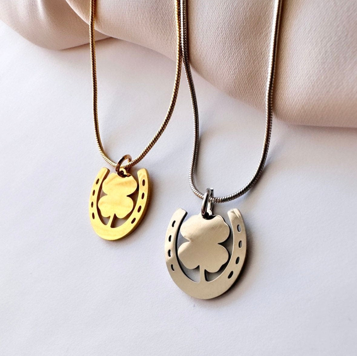 Stainless Steel Clover Necklace, Lucky Horseshoe Necklace, Lucky Charm Necklace, 4 Leaf Clover Pendant, Good Luck Necklace Silver