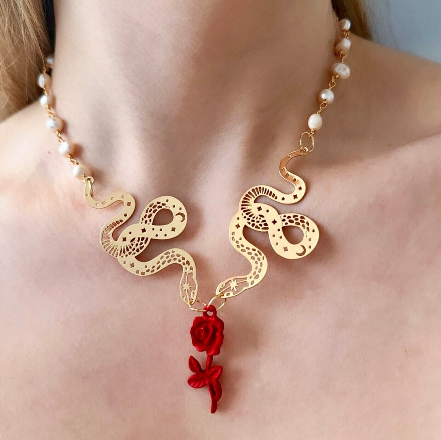 Gold Snake Necklace, Freshwater Pearl Necklace Beaded, Red Rose Necklace, Witch Necklace Gold, Statement Pearl Necklace, Snake Jewelry
