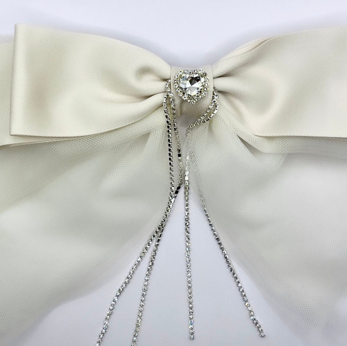 Bridal Bow Veil, Bow Veil Ivory, Bow Veil For Wedding, Alternative Wedding Veil, Large White Bow, Rhinestone Wedding Veil, Wedding Bow Hair