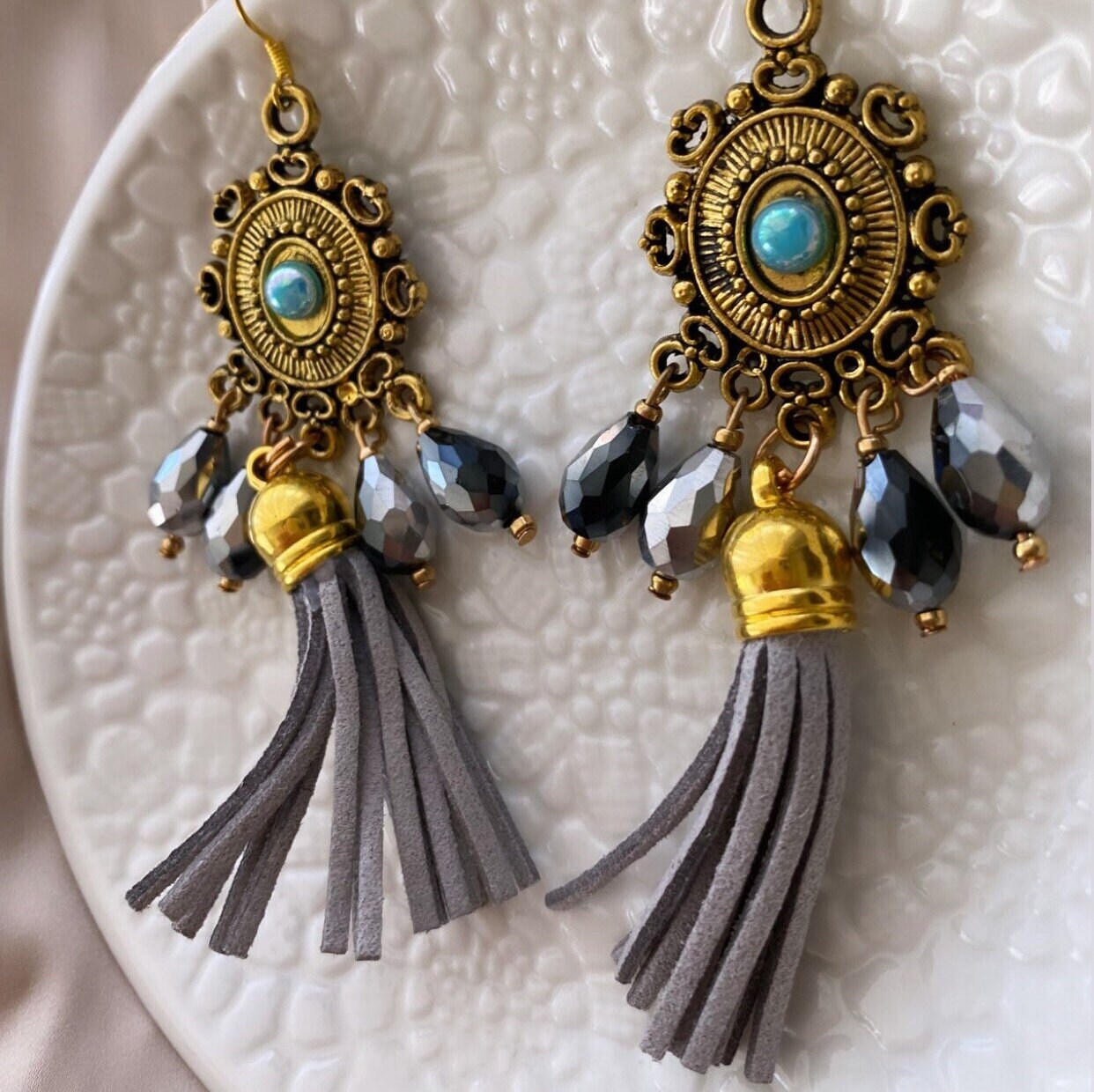 Leather Tassle Earrings, Cowgirl Earrings, Western Jewelry Earrings, Boho Fringe Earrings, Cow Girl Earrings, Western Aesthetic