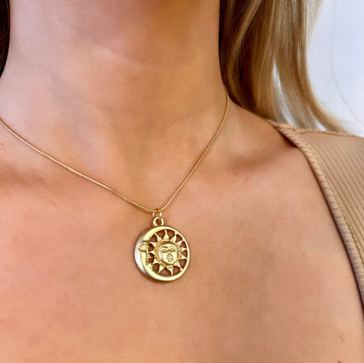 Gold Sun And Moon Necklace, Gold Sun Face Necklace, Moon Crescent Pendant, Sun Medallion Necklace, Moon Crescent Necklace, Tarot Necklace