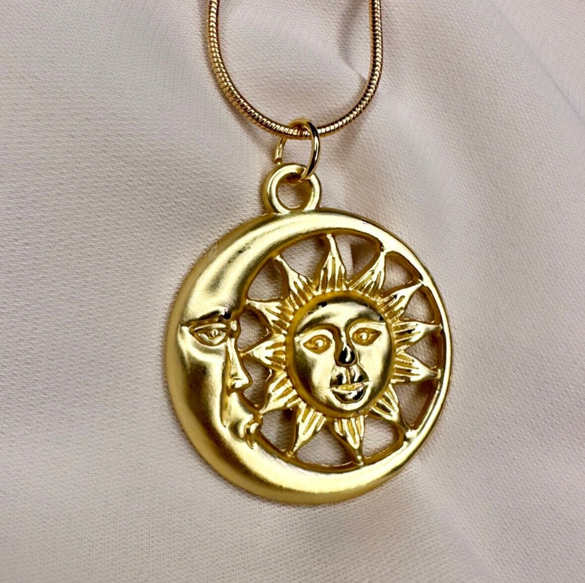 Gold Sun And Moon Necklace, Gold Sun Face Necklace, Moon Crescent Pendant, Sun Medallion Necklace, Moon Crescent Necklace, Tarot Necklace