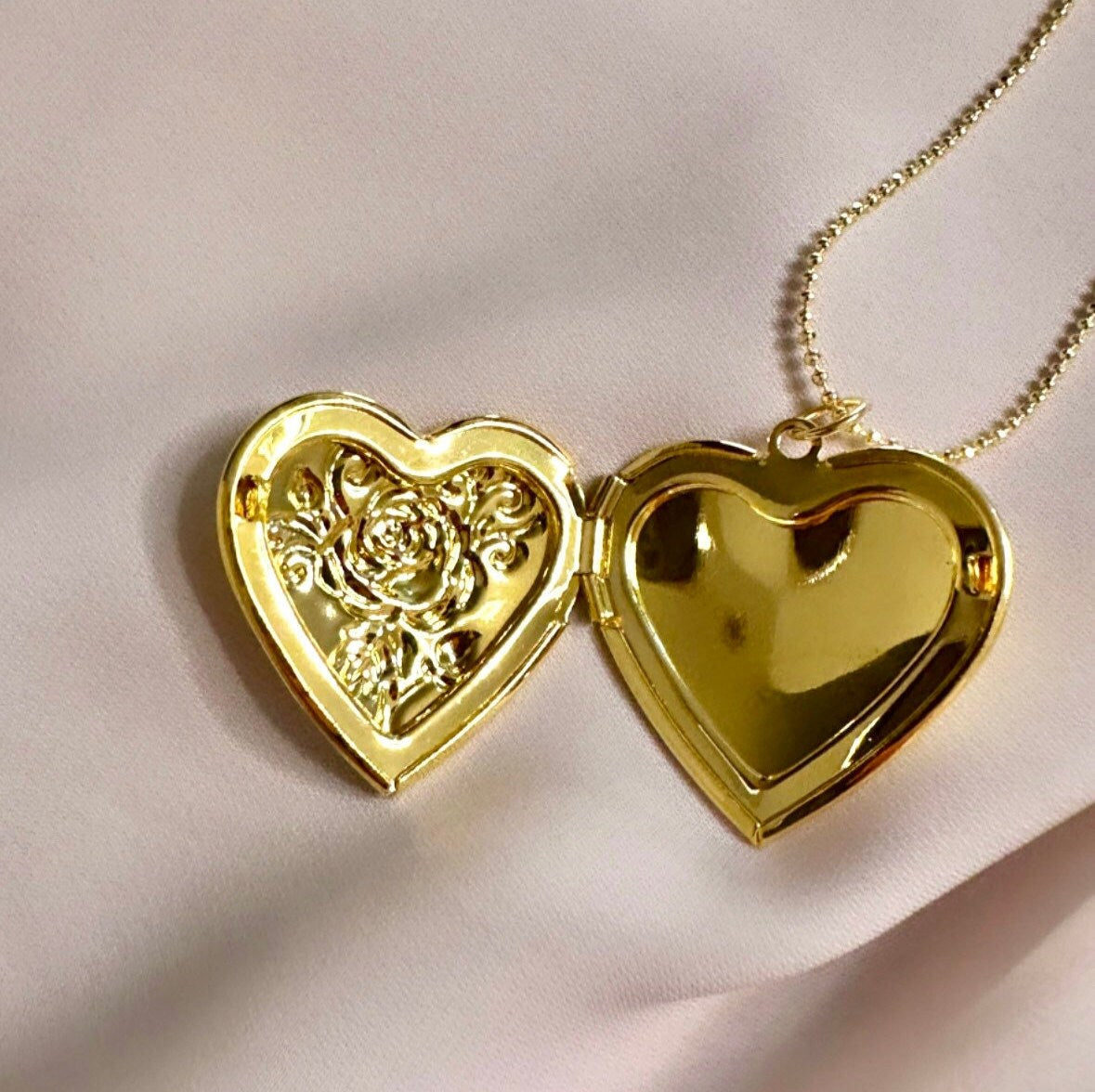 Gold Heart Locket Necklace, Heart Flower Locket, Valentine's Day Necklace, Heart Locket Necklace With Photo, Antique Style Necklace