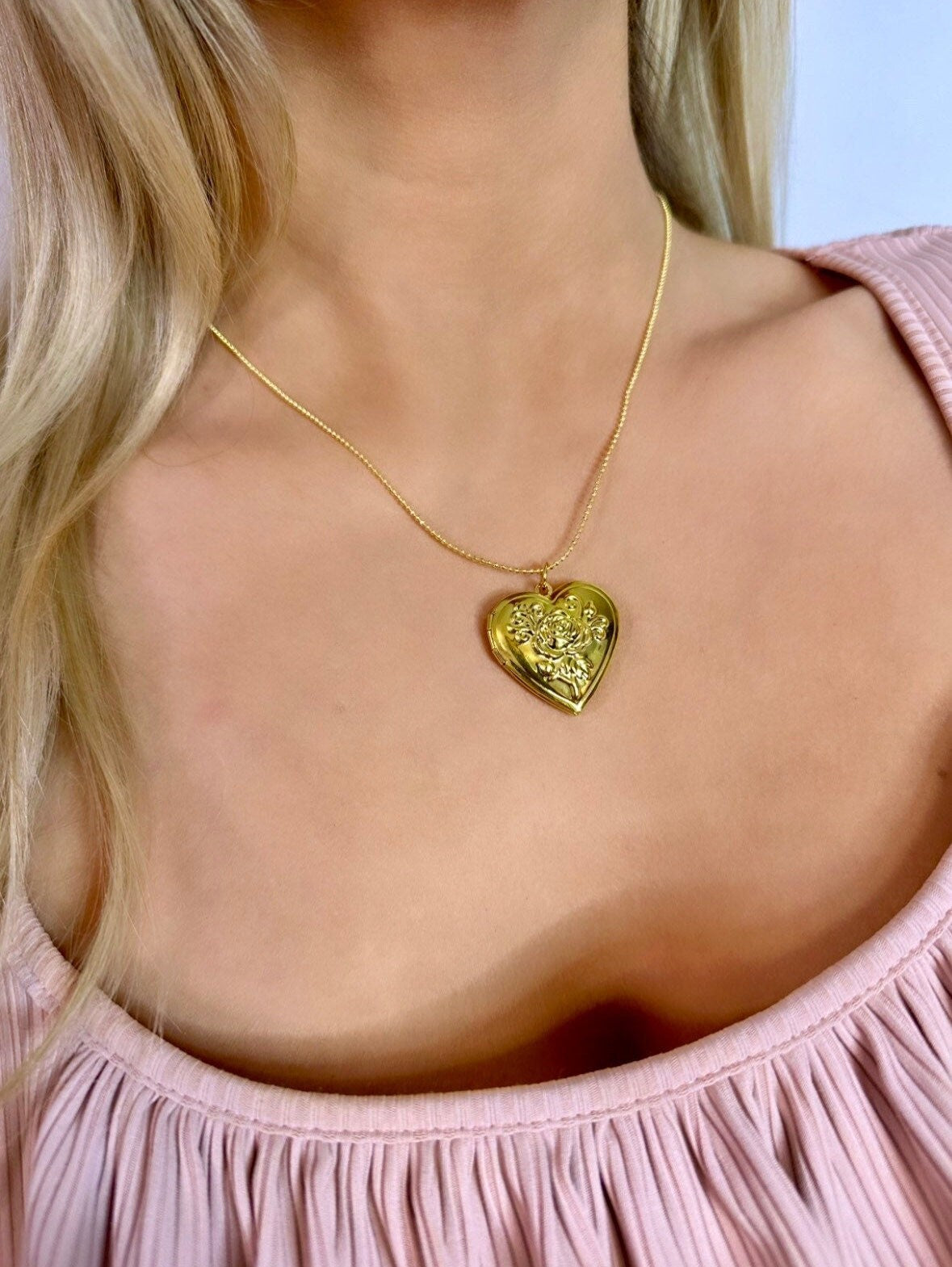 Gold Heart Locket Necklace, Heart Flower Locket, Valentine's Day Necklace, Heart Locket Necklace With Photo, Antique Style Necklace