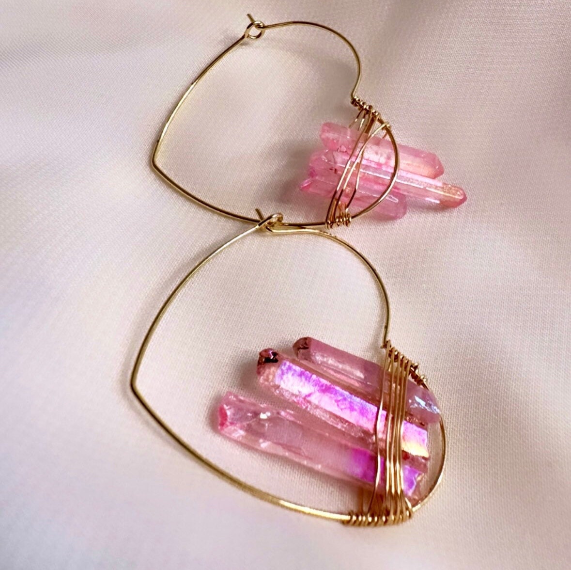 Wire Wrapped Gemstone Earrings, Quartz Heart Earrings, Heart Hoop Earrings Quartz Crystal Earrings, Wire Heart Earrings, Raw Quartz Earrings