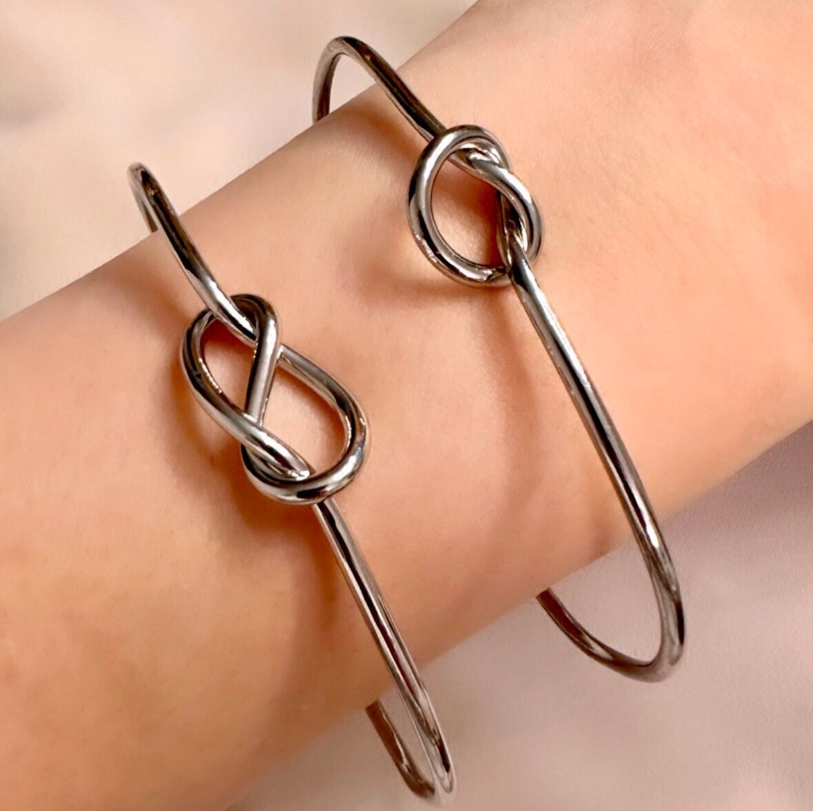 Infinity Knot Symbol Silver Bracelet, Infinity Best Friend Bracelet, Silver Infinity Bangle, Infinity Knot Bracelet Silver Infinity Bracelet