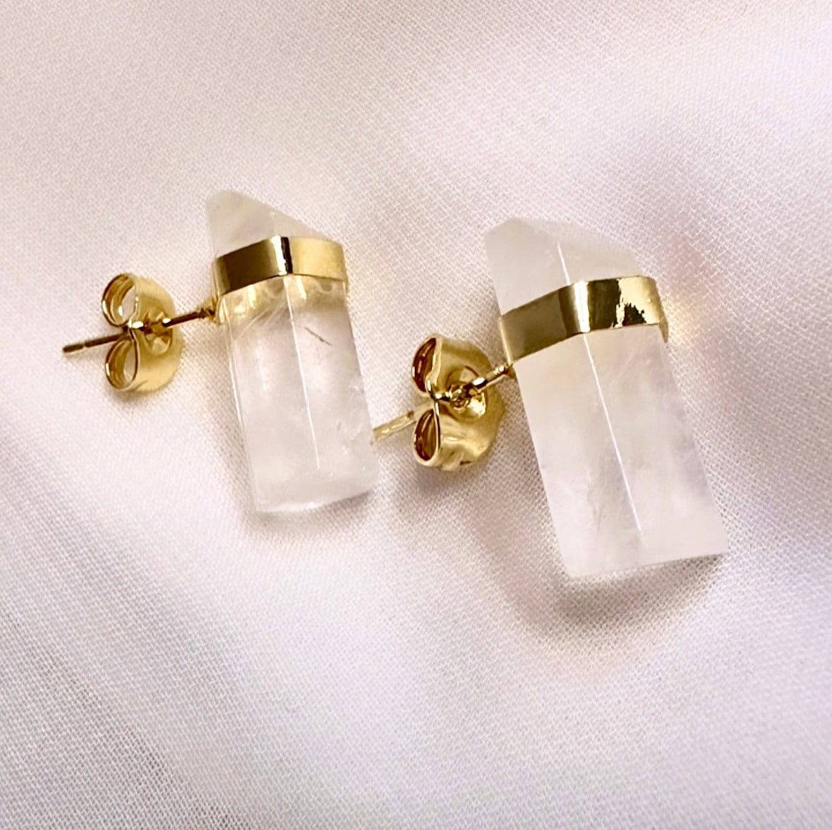 Clear Quartz Stud Earrings, Raw Quartz Earrings, Gemstone Stud Earrings, Gemstone Studs, Clear Crustal Earring, Crystal Stud Earrings