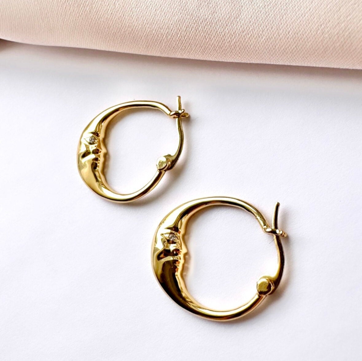 Gold Moon Hoop Earrings, Celestial Earrings, Crescent Moon Hoop Earrings, Hoop Earrings Set, Moon Face Earrings, Half Moon Earrings