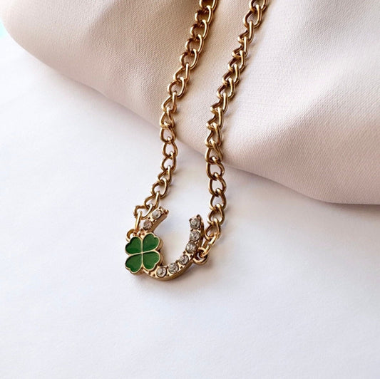 Horseshoe Choker, Lucky Horseshoe Necklace, Tiny Clover Necklace, Clover Choker, Green Shamrock Necklace, Lucky Charm Necklace