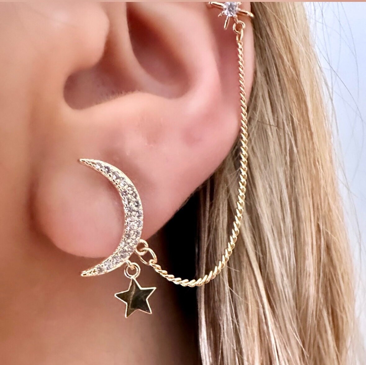 Gold Moon Earrings, Moon Crescent Earrings, Moon Ear Cuff, Chain Ear Climber, Celestial Ear Cuff, Tiny Chain Earring, Summer Ear Cuffs