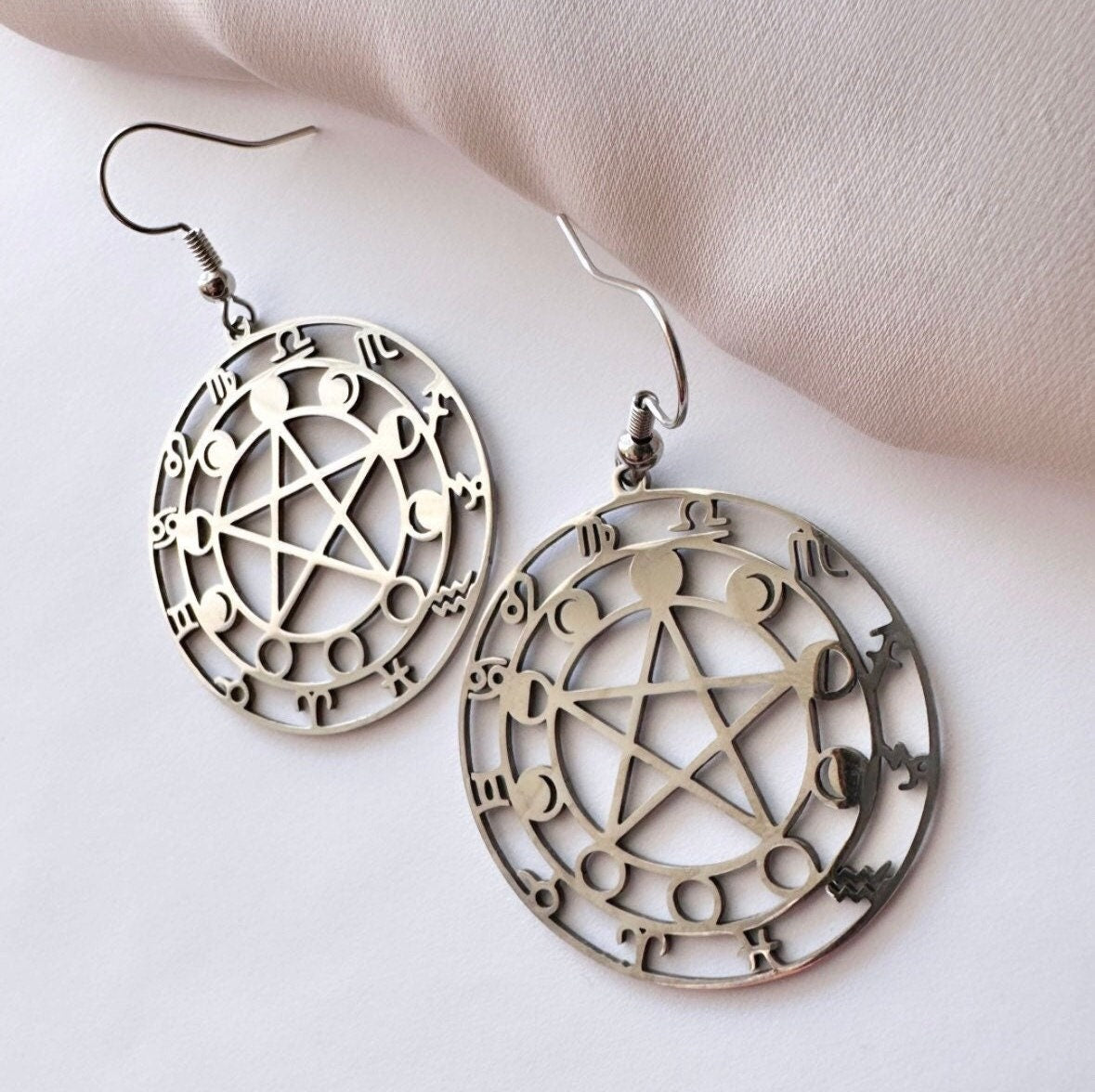 Silver Star Earrings, Pentacle Earrings, Silver Witchy Earrings, Moon Phase Earrings, Zodiac Earrings, Pentagram Earrings Celestial Earrings