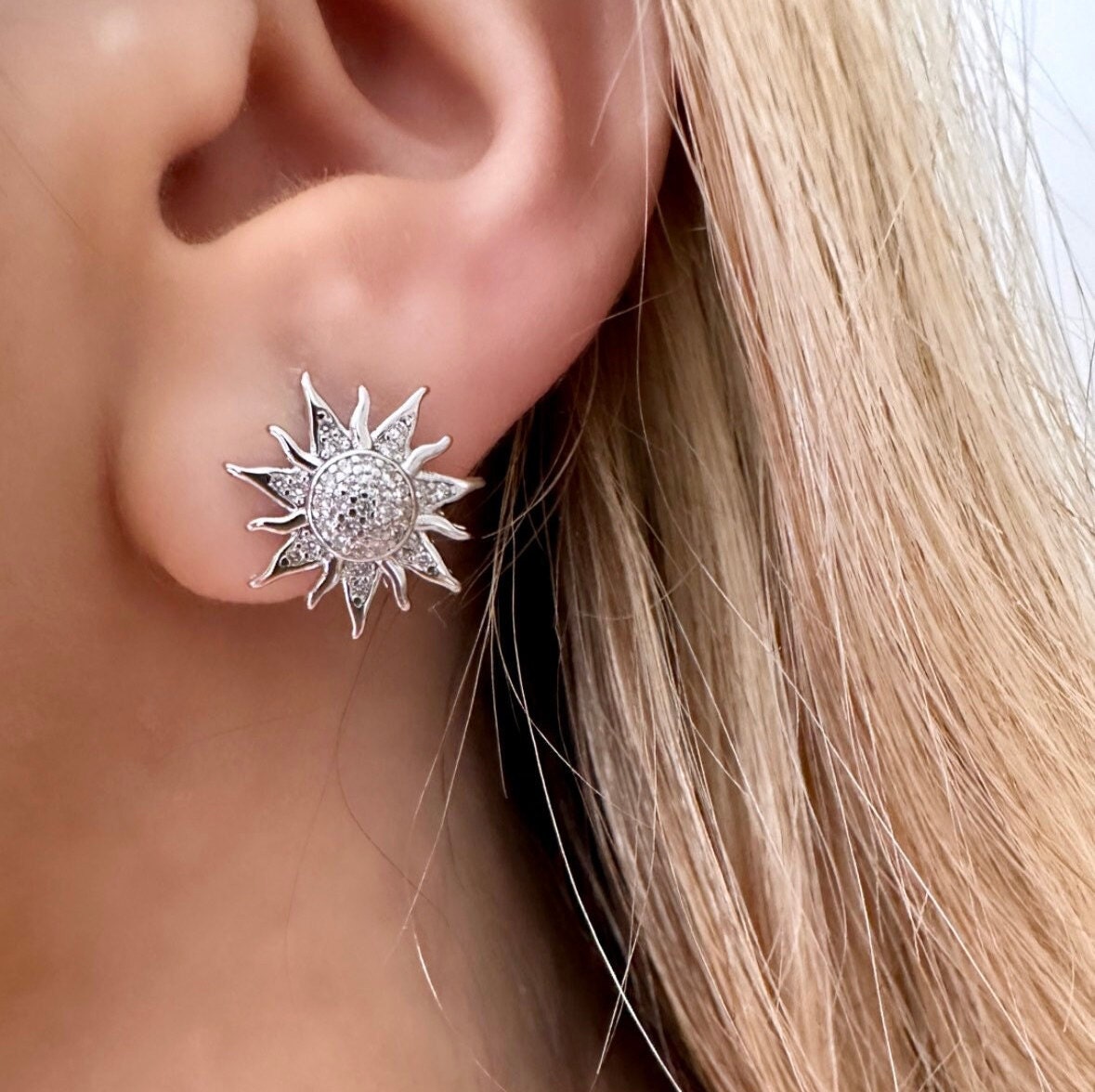 Sun Earrings, Celestial Earrings, Sunburst Earrings, Sun Stud Earrings, Leverback Earrings, Everyday Earrings, Y2K Earrings