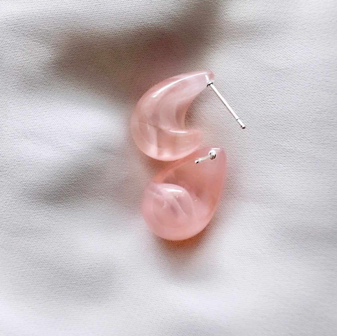 Rose Quartz Earrings, Raw Crystal Earrings, Pink Quartz Earrings, Raw Stone Earrings, Huggie Earrings, Chunky Hoop Earrings