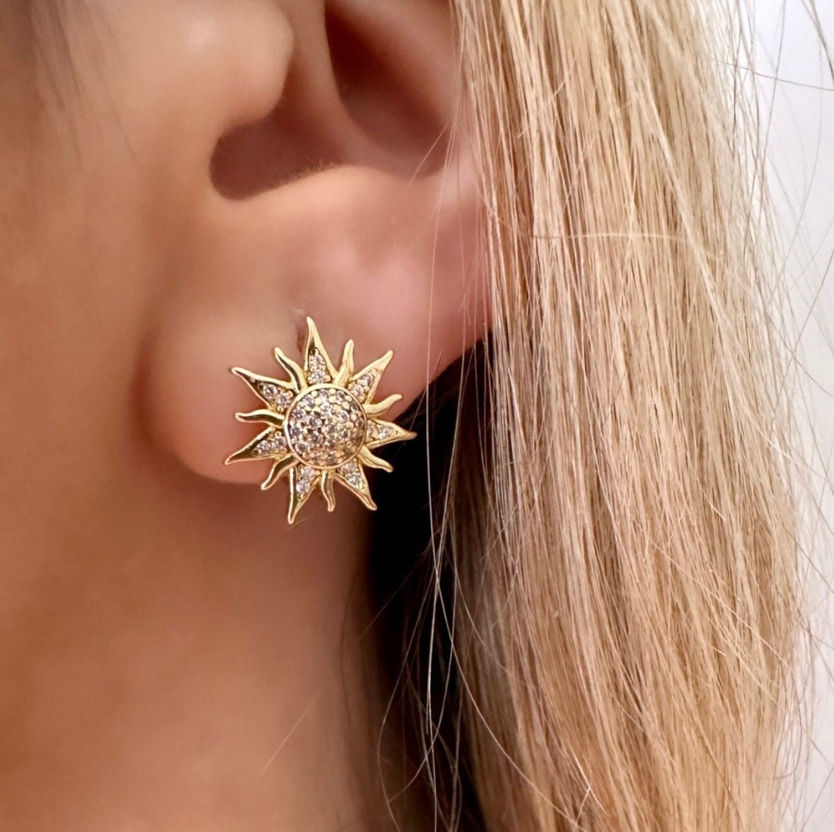 Sun Earrings, Celestial Earrings, Sunburst Earrings, Sun Stud Earrings, Leverback Earrings, Everyday Earrings, Y2K Earrings