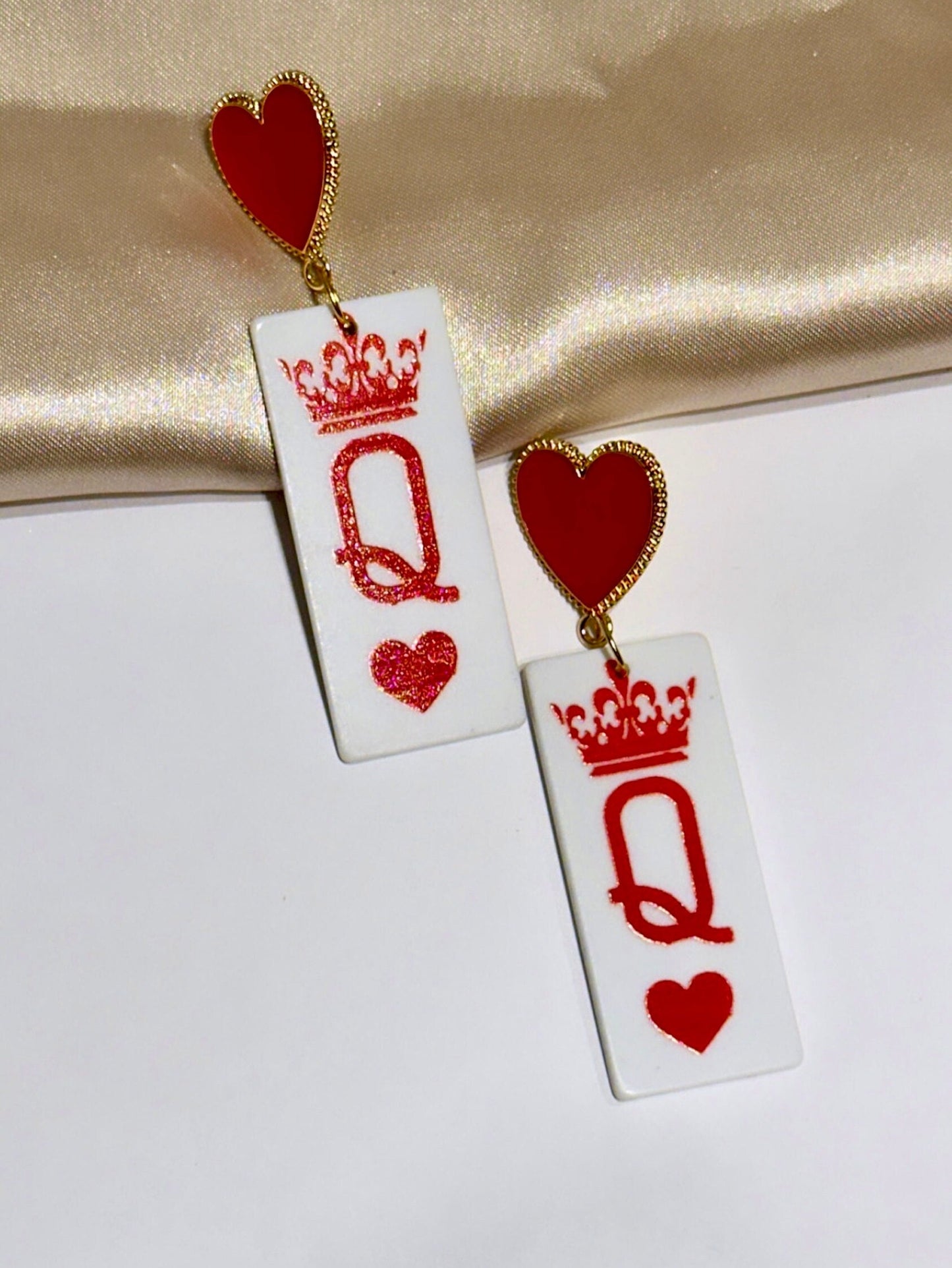 Queen Of Hearts Earrings, Red Heart Dangling Earrings, Valentine's Day Earrings, Red Queen Earrings, Playing Card Earrings, Queen Earrings