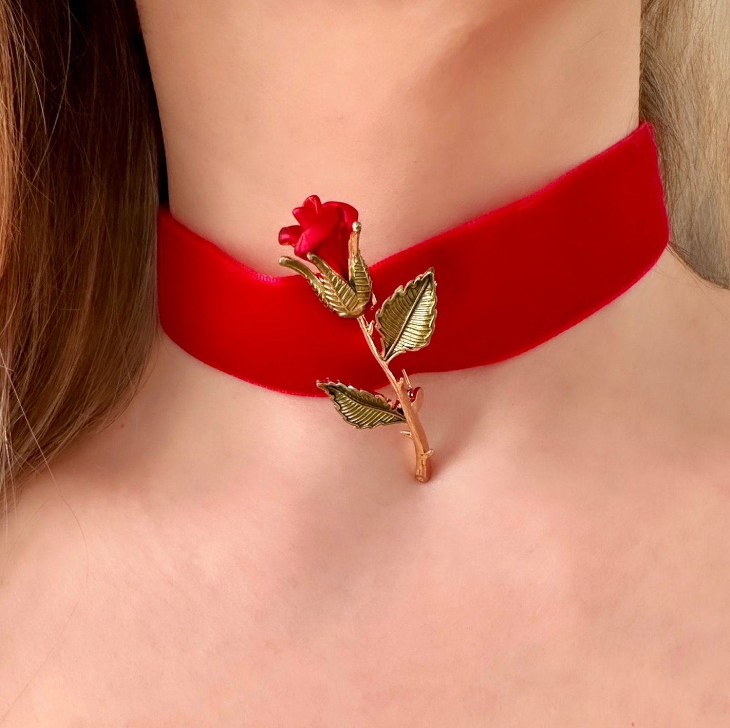 Red Rose Choker, Rose Choker Necklace, Red Velvet Choker, Velvet Ribbon Choker, Goth Rose Jewelry, Romantic Necklace, Red Flower Necklace