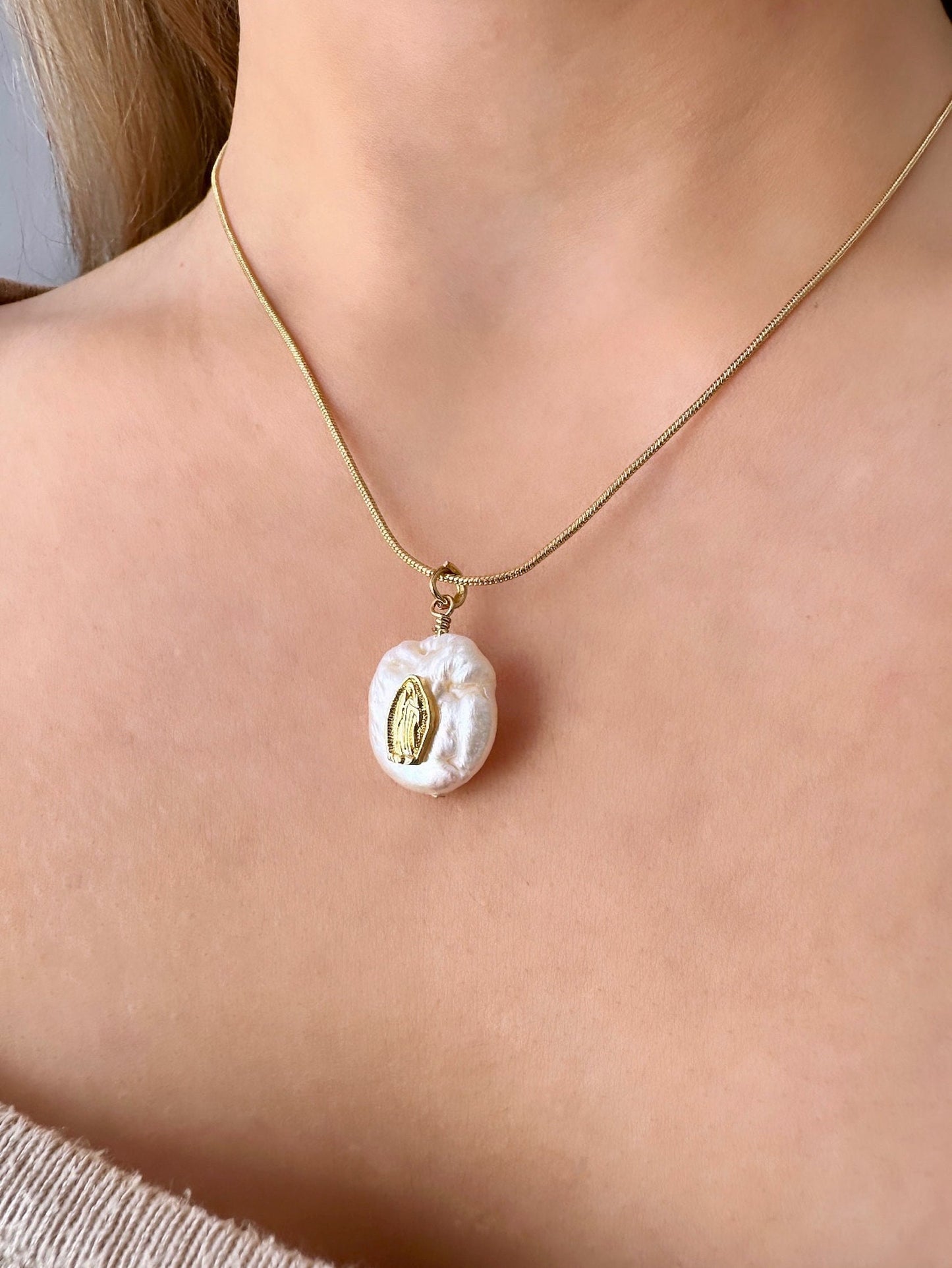 Catholic Pearl Necklace, Pearl Virgin Mary, Freshwater Pearl Drop Necklace, Gold Virgin Mary Necklace, Real Pearl Necklace Mother's Day Gift