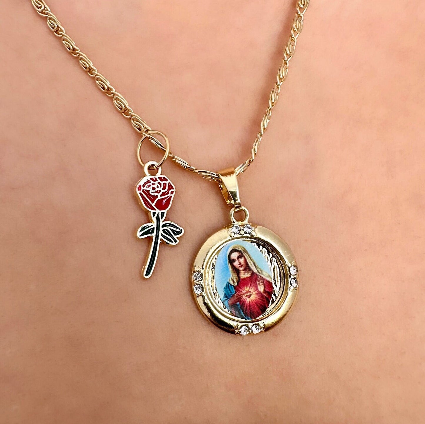 Virgin Mary Medallion, Gold Virgin Mary Necklace, Virgin Mary Portrait, Red Rose Necklace, Virgin Mary Medal, Mother's Day Necklace Mom Gift