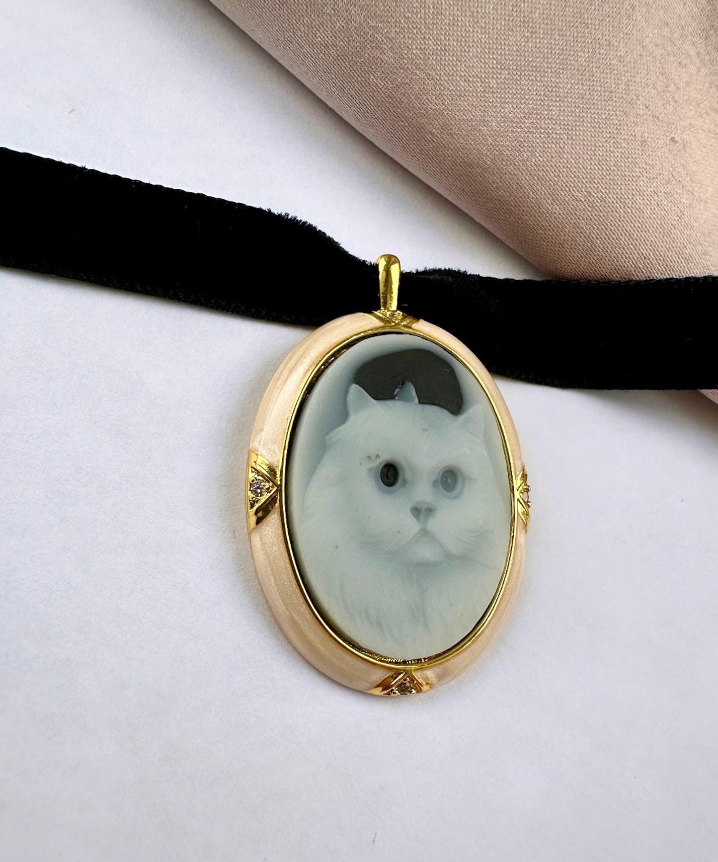 Cat Choker Necklace, Halloween Cat Necklace, Cat Cameo Necklace, Black Velvet Choker, Cat Necklace For Women, Black Velvet Necklace